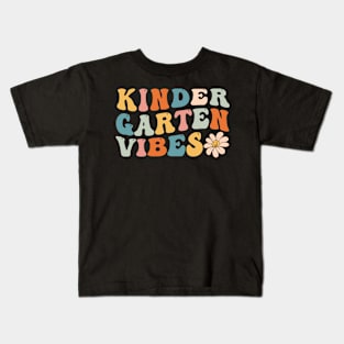 Kindergarten Vibes - Kinder Crew Retro First Day of School Kids T-Shirt